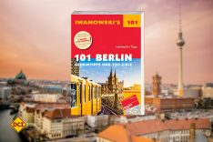 Die aktuelle Ausgabe des 101-Berlin-Reiseführers... 288 Seiten, komplett farbig, mit zahlreiche Abbildungen und Karten in der Umschlagklappe. NEU: Mit herausnehmbarer Reisekarte! (Foto: Verlag)