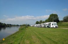 In Niedersachsen können Reisemobil-Stellplatze und Campingplätze unter strengen Auflagen ab 11. Mai wieder öffnen. Hier der TopPlatz Holzminden an der Weser. (Foto: TopPLatz)