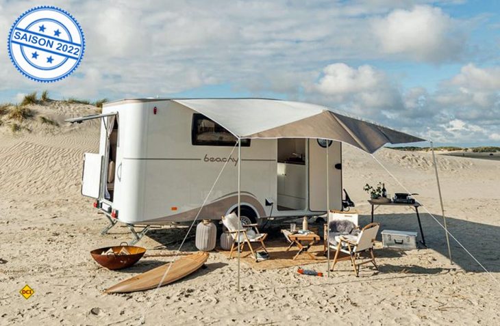 Hobby Beachy: Der neue Strandwohnwagen soll maritimes Flair und Vanlife-Feeling in die Caravaningbranche bringen. (Foto: Hobby)